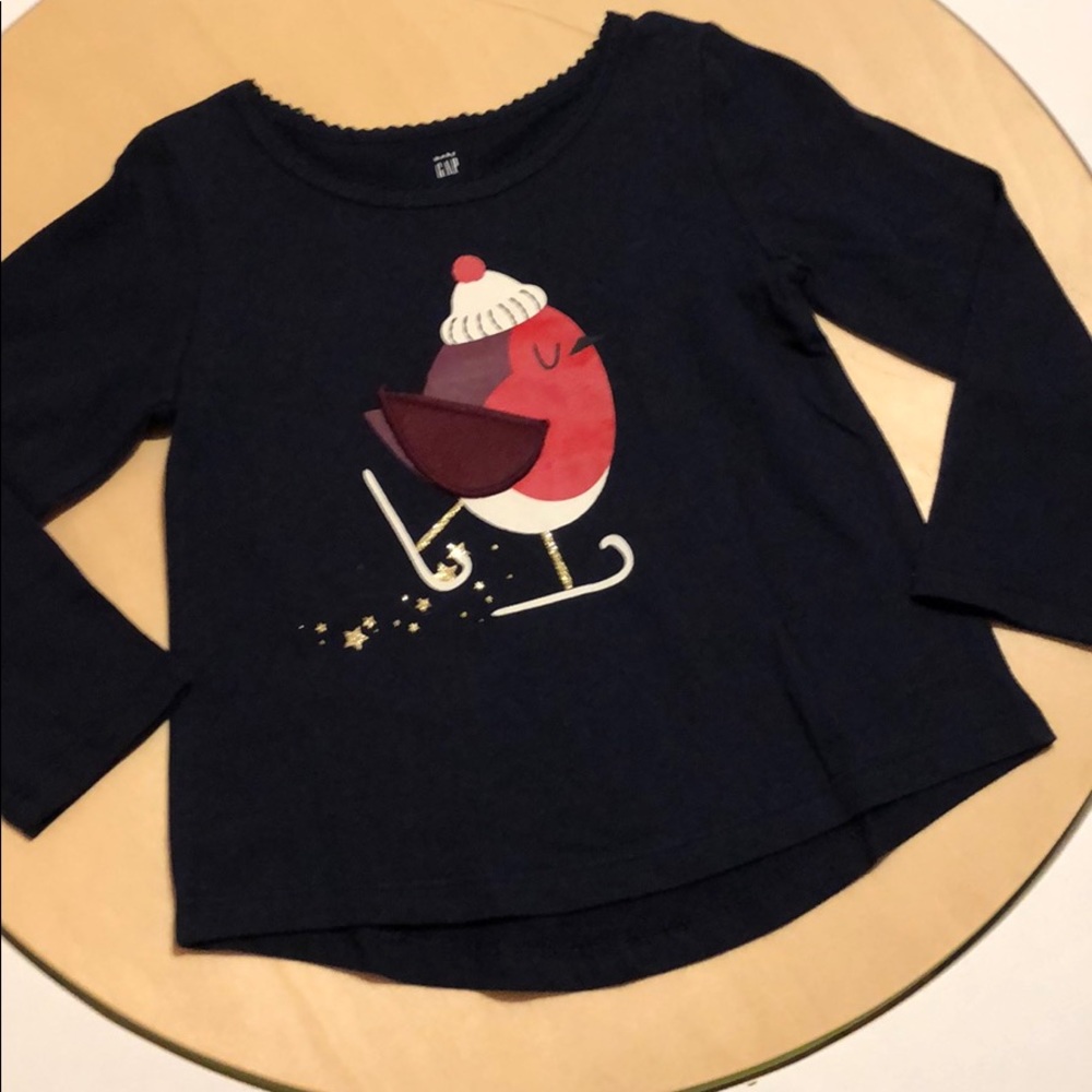 Gap winter skating Red Robin peekaboo glitter